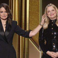 Tina Fey y Amy Poehler en los Globos de Oro 2021