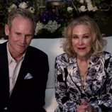 Bo Welch y Catherine O'Hara en los Globos de Oro 2021