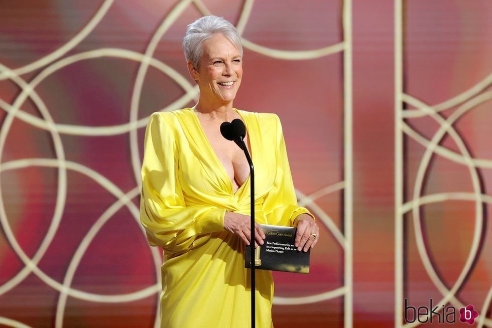 Jamie Lee Curtis en los Globos de Oro 2021