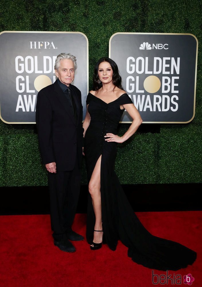 Michael Douglas y Catherine Zeta-Jones en la alfombra roja de los Globos de Oro 2021