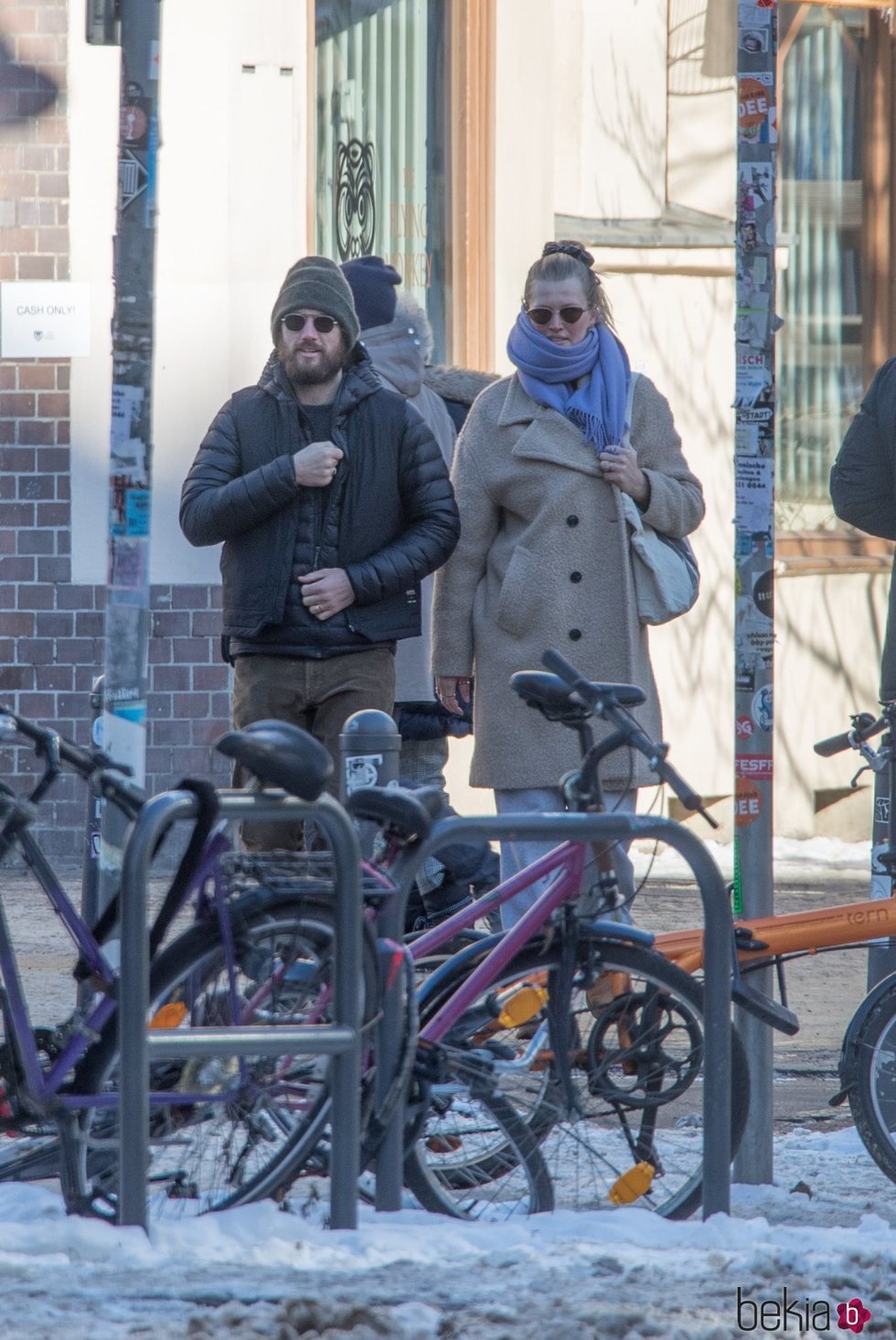 Alex Pettyfer y Toni Garrn en Berlín