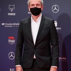 Willy Toledo en la alfombra roja de los Premios Feroz 2021