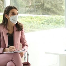 La Reina Letizia en una charla sobre cultura en La Zarzuela