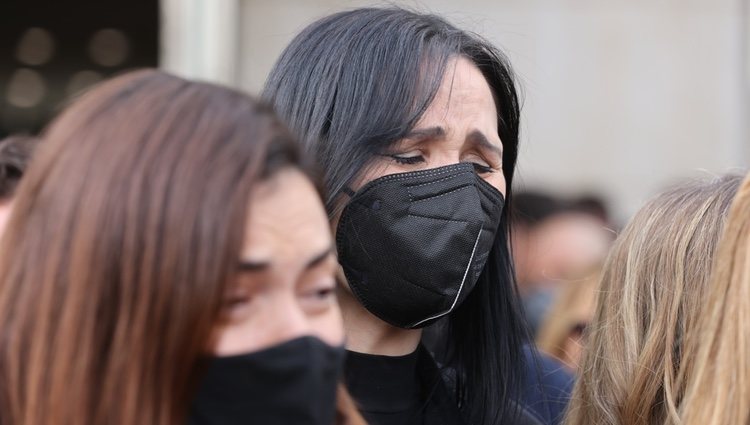 Rosa López en la capilla ardiente de Álex Casademunt