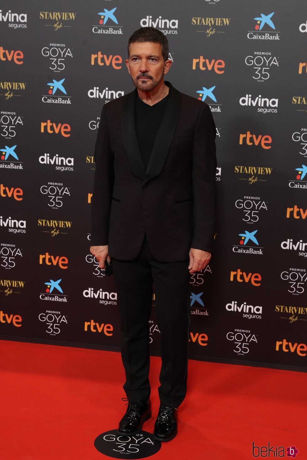 Antonio Banderas en la alfombra roja de los Goya 2021