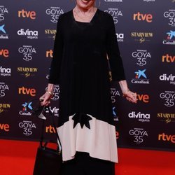 Verónica Forqué en la alfombra roja de los Goya 2021