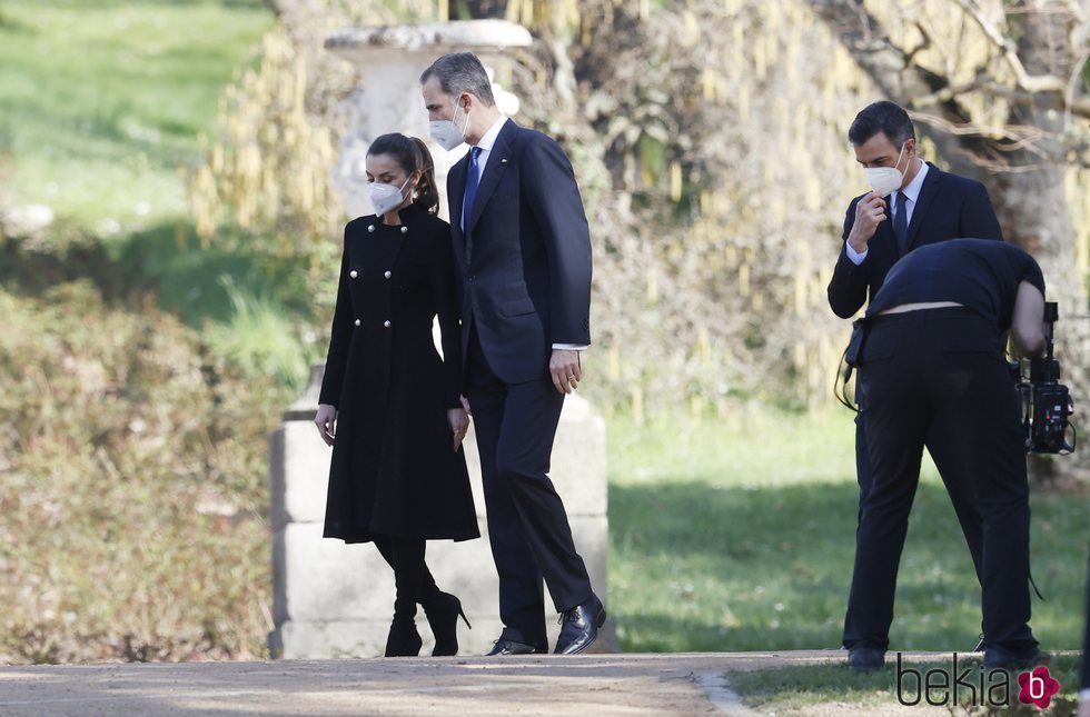 Los Reyes Felipe y Letizia y Pedro Sánchez en el Acto de Reconocimiento y Memoria a todas las Víctimas del Terrorismo en Madrid