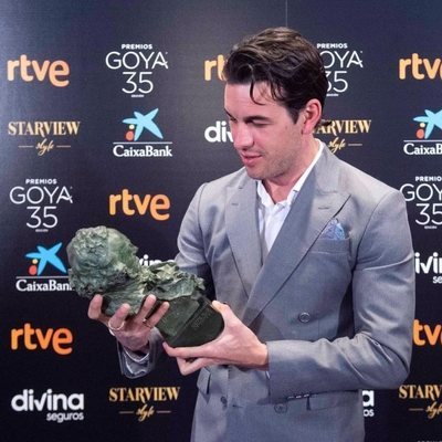 Ganadores/as de los Premios Goya 2021 recogiendo su galardón