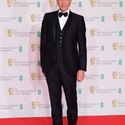 Richard E. Grant en los BAFTA 2021