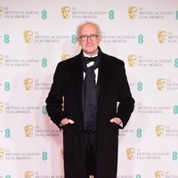 Jonathan Pryce en los BAFTA 2021