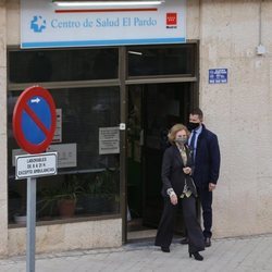 La Reina Sofía tras recibir la segunda dosis de la vacuna contra el coronavirus