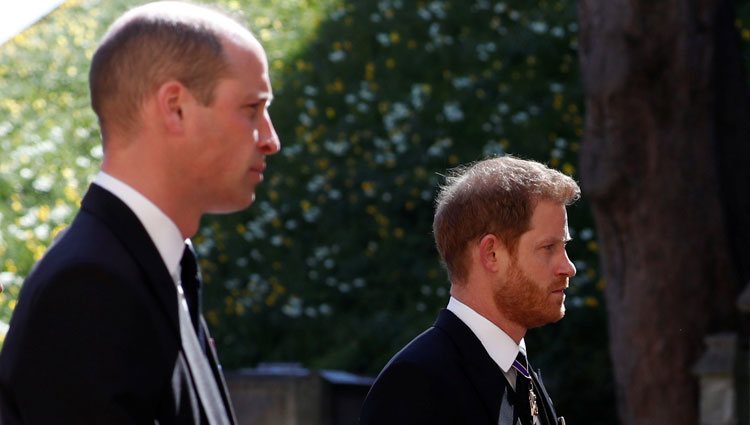 El Príncipe Harry y el Príncipe Guillermo en el funeral del Duque de Edimburgo