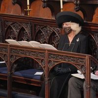 El Príncipe Carlos y Camilla Parker en el funeral del Duque de Edimburgo