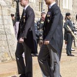 El Príncipe Guillermo y el Príncipe Harry en el funeral del Duque de Edimburgo