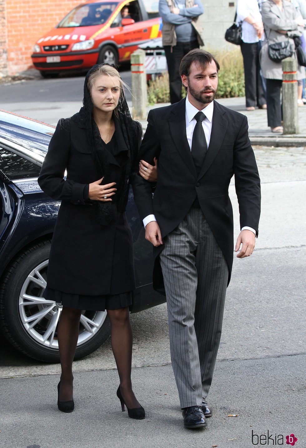 Guillermo de Luxemburgo y Stéphanie de Lannoy en el funeral de Alix della Faille de Leverghem