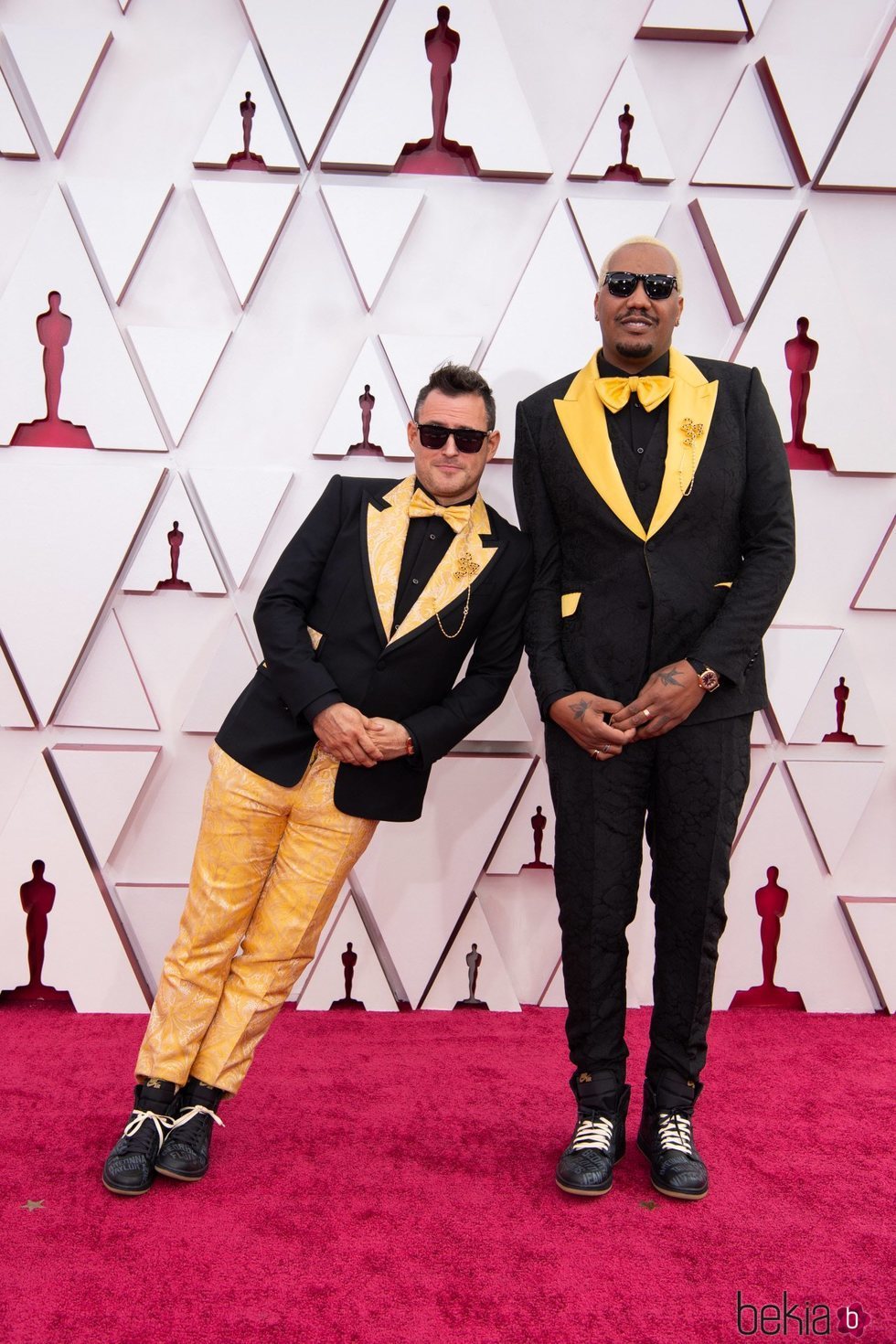 Martin Desmond Roe y Travon Free en la alfombra roja de los Premios Oscar 2021