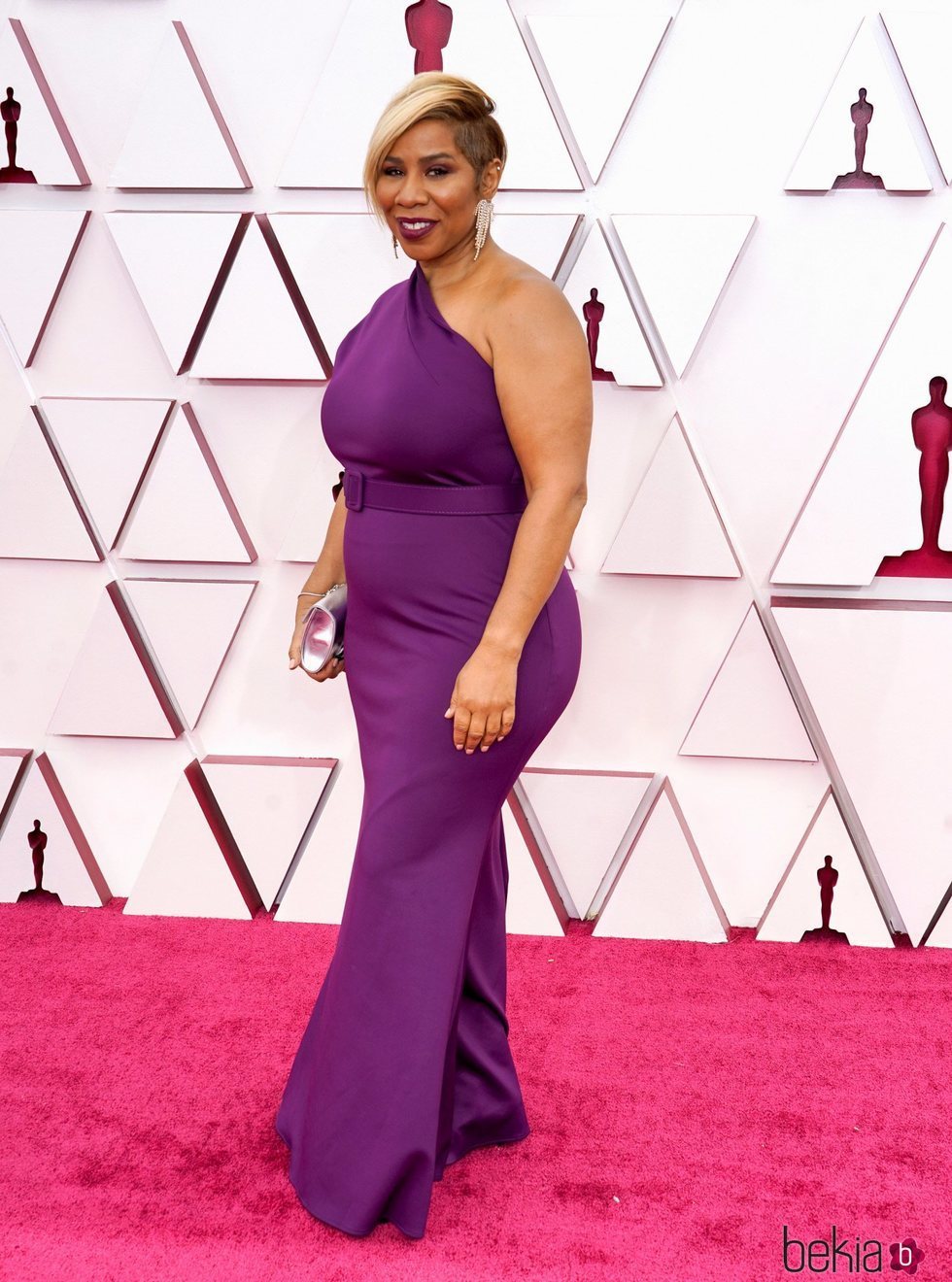 Jamika Wilson en la alfombra roja de los Premios Oscar 2021