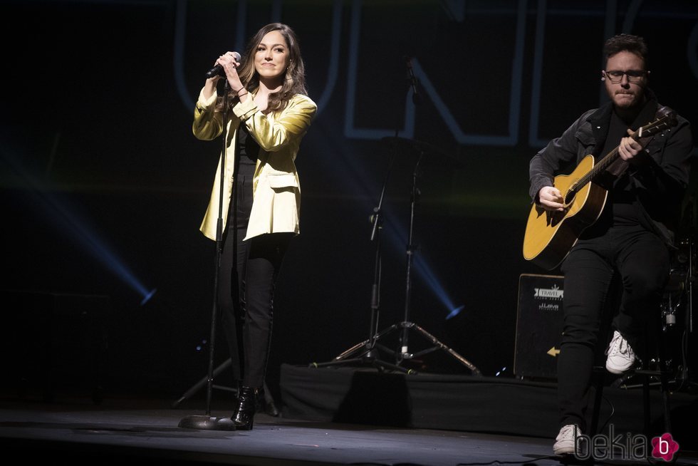 María Parrado en el concierto Únicas de Cadena Dial