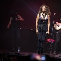 Rosario Flores en el concierto Únicas de Cadena Dial