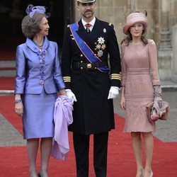 Los Reyes Felipe y Letizia y la Reina Sofía en la boda del Príncipe Guillermo y Kate Middleton