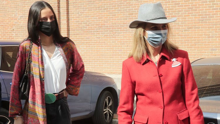 La Infanta Elena y Victoria Federica en el regreso de los toros a Las Ventas