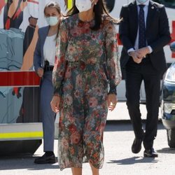 La Reina Letizia a su llegada al acto conmemorativo del Día de la Cruz Roja y de la Media Luna Roja 2021