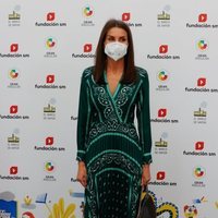 La Reina Letizia en el photocall de los Premios SM de Literatura Infantil y Juvenil 2021