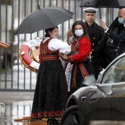 Marta Luisa de Noruega y sus hijas Maud Angelica y Emma Tallulah Behn en el Día Nacional de Noruega 2021