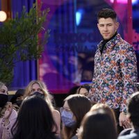 Nick Jonas como presentador de los Billboard Music Awards 2021