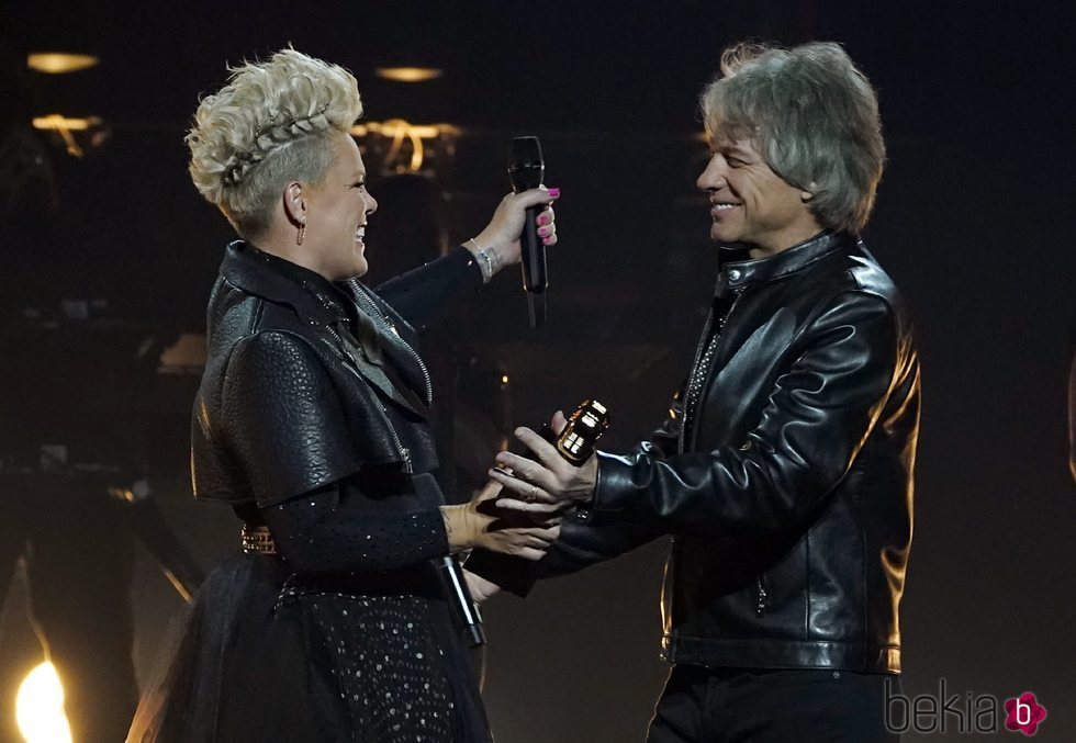 Pink y Jon Bon Jovi en los Billboard Music Awards 2021