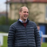 El Príncipe Guillermo en el Ainslie Park Stadium de Edimburgo