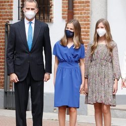 El Rey Felipe con sus hijas Leonor y Sofía en la Confirmación de la Princesa Leonor