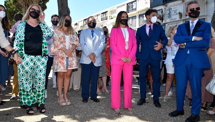 Rocío Flores, Gloria Camila, José Ortega Cano y otros familiares unidos en el homenaje de la muerte de Rocío Jurado