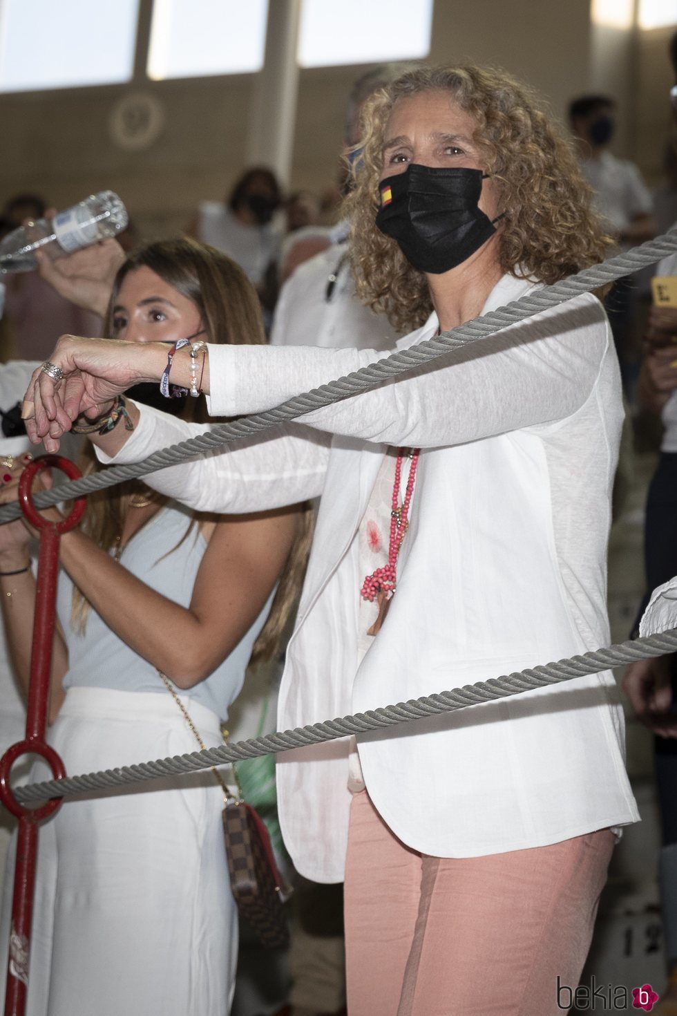 La Infanta Elena en la plaza de toros de Navalcarnero