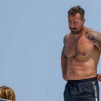 Rafa Mora con el torso desnudo en Ibiza