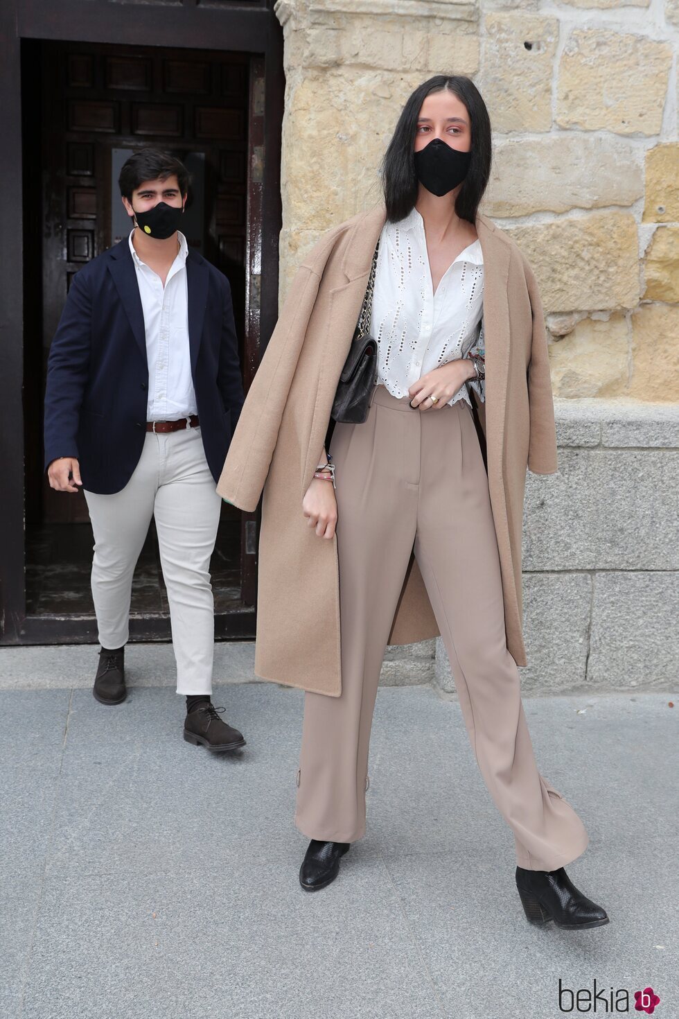 Victoria Federica y Jorge Bárcenas en el bautizo de la hija de María García de Jaime y Tomás Páramo