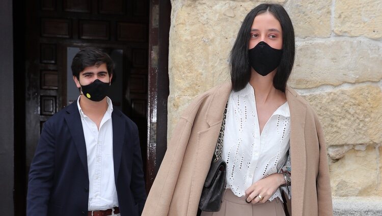 Victoria Federica y Jorge Bárcenas en el bautizo de la hija de María García de Jaime y Tomás Páramo