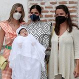 María y Marta Pombo con María García de Jaime en el bautizo de su hija