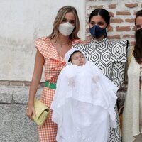 María y Marta Pombo con María García de Jaime en el bautizo de su hija