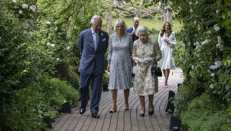 La Reina Isabel, el Príncipe Carlos, Camilla Parker, el Príncipe Guillermo y Kate Middleton en la Cumbre del G7