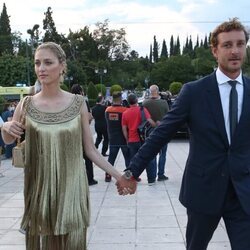 Beatrice Borromeo y Pierre Casiraghi en un desfile de Dior en Atenas