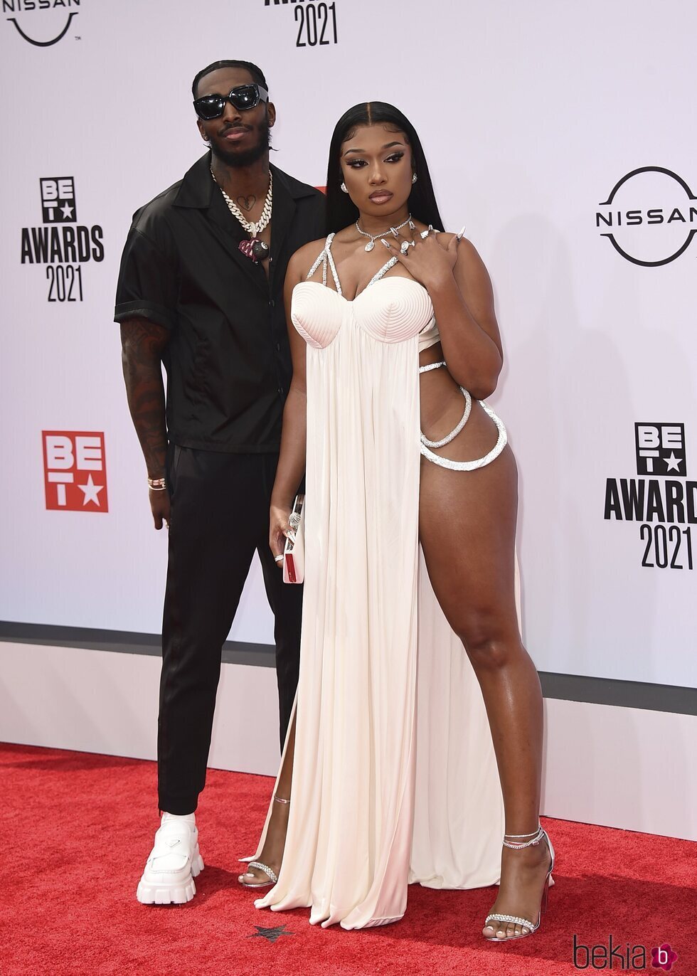 Paradison Fontaine y Megan Thee Stallion en la alfombra roja de los BET Awards 2021