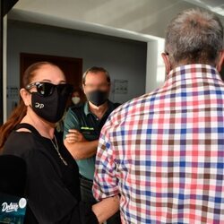 Isabel Pantoja entra en los Juzgados junto a Agustín Pantoja para declarar