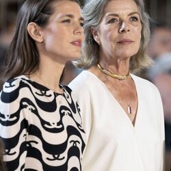 Carlota Casiraghi y Carolina de Mónaco en el Concurso de Saltos de Monte-Carlo 2021