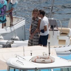 Enrique Ponce y Ana Soria en el puerto de Almería