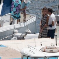 Enrique Ponce y Ana Soria en el puerto de Almería