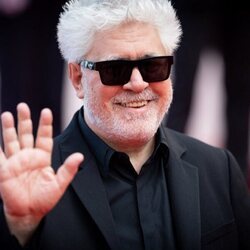 Pedro Almodóvar en la alfombra roja del Festival de Cannes 2021