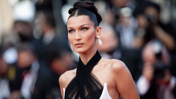 Bella Hadid en la alfombra roja del Festival de Cannes 2021