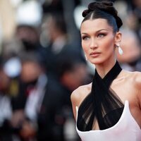 Bella Hadid en la alfombra roja del Festival de Cannes 2021