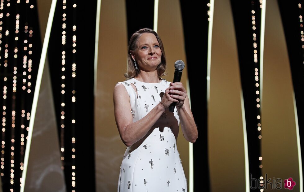 Jodie Foster, emocionada tras recibir su Palma de Oro en el Festival de Cannes 2021